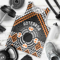 Personalised Aotearoa Niho Taniwha Motif Men Tank Top Gold Style