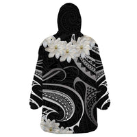 White Sunday Tokelau Gardenia Thunbergia Wearable Blanket Hoodie Fakamalo Atu Kia Te Koutou Uma LT9 - Polynesian Pride