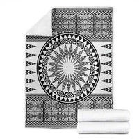 All White Tonga Malo e lelei Blanket Vintage Ngatu Tribal Pattern - Polynesian Pride