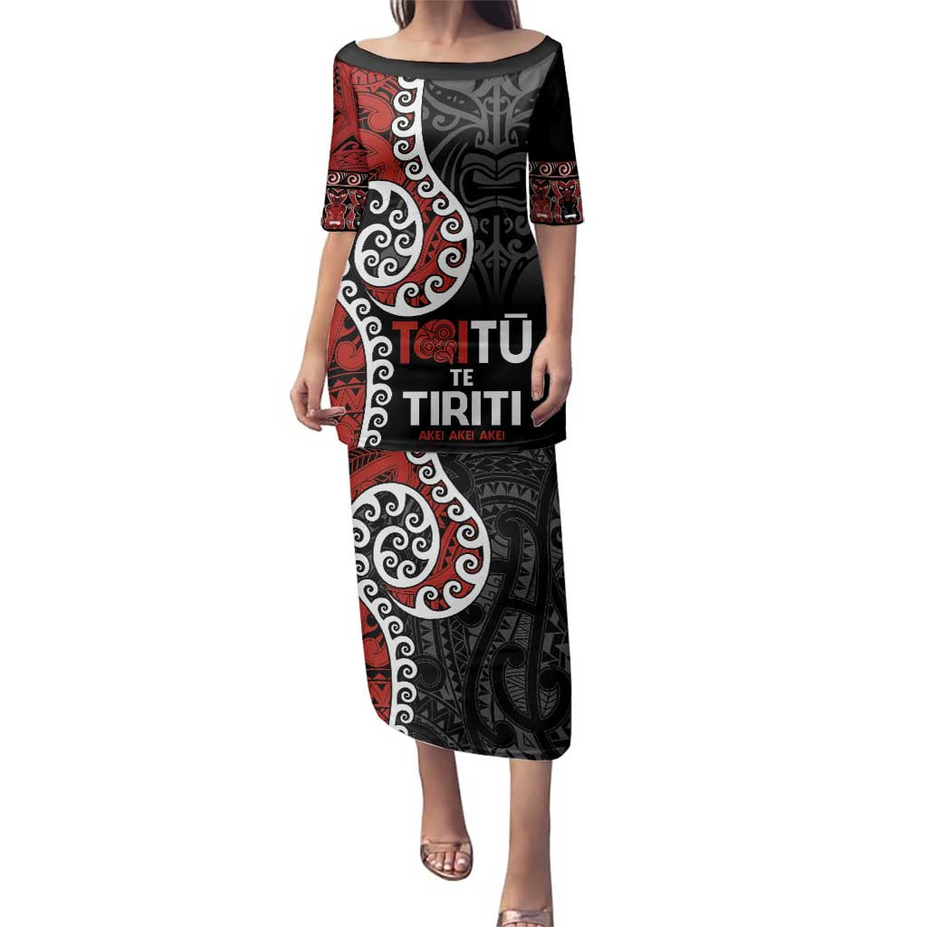 Honour The Treaty New Zealand Family Matching Puletasi and Hawaiian Shirt Toitu Te Tiriti Ake!Ake!Ake! LT9 Mom's Dress Black - Polynesian Pride