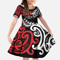 Honour The Treaty New Zealand Personalised Family Matching Puletasi and Hawaiian Shirt Toitu Te Tiriti Half Fern with Haka dance LT9 Daughter's Dress Black - Polynesian Pride