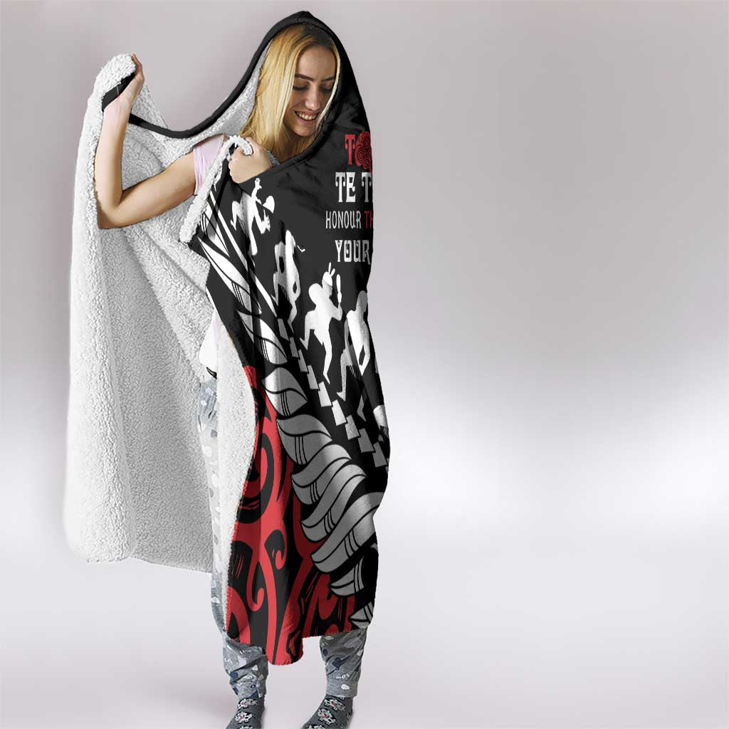 Honour The Treaty New Zealand Personalised Hooded Blanket Toitu Te Tiriti Half Fern with Haka dance LT9 - Polynesian Pride