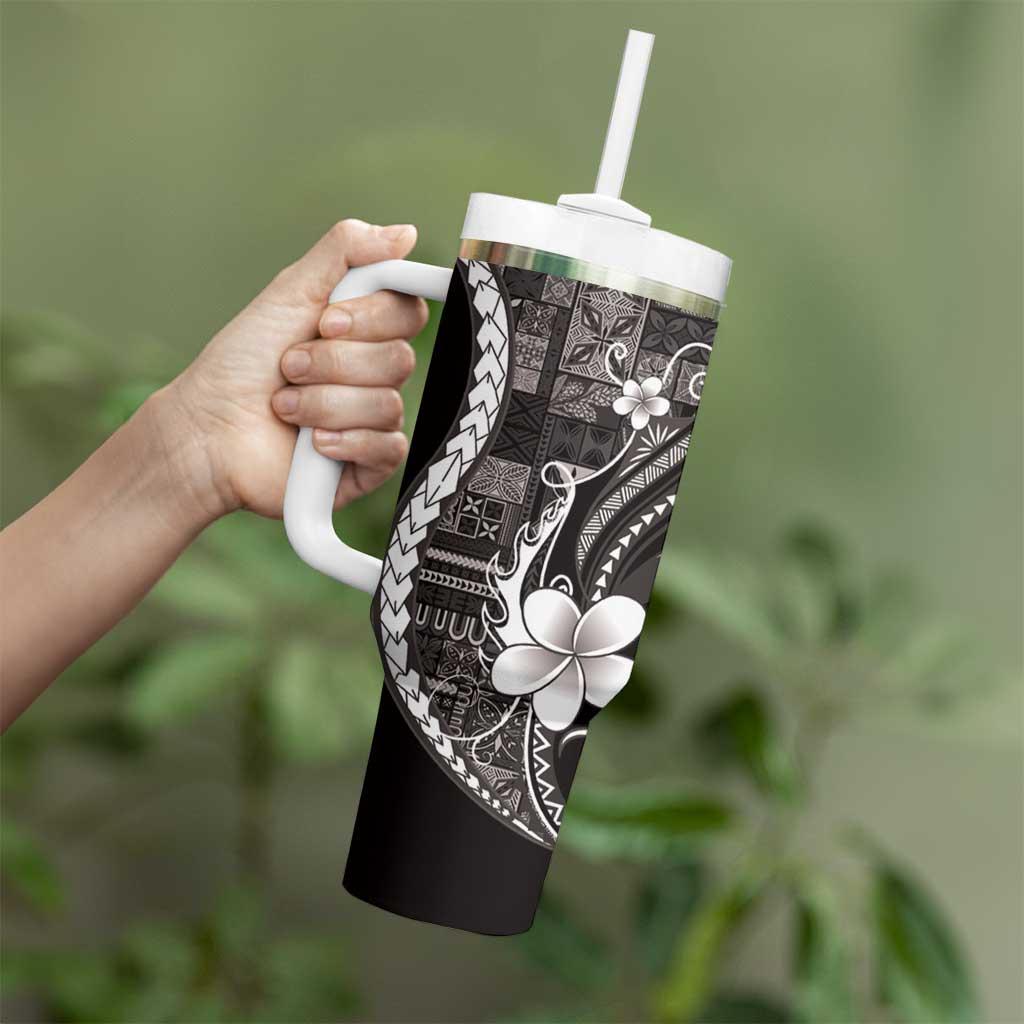Samoa Siapo Tribal Pattern Tumbler With Handle Black Polynesian Plumeria Tapa Motif