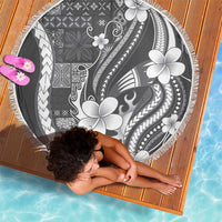 Samoa Siapo Tribal Pattern Beach Blanket Light Gray Polynesian Plumeria Tapa Motif