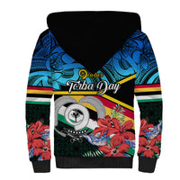 torba-vanuatu-sherpa-hoodie-sand-drawing-with-polynesian-pattern