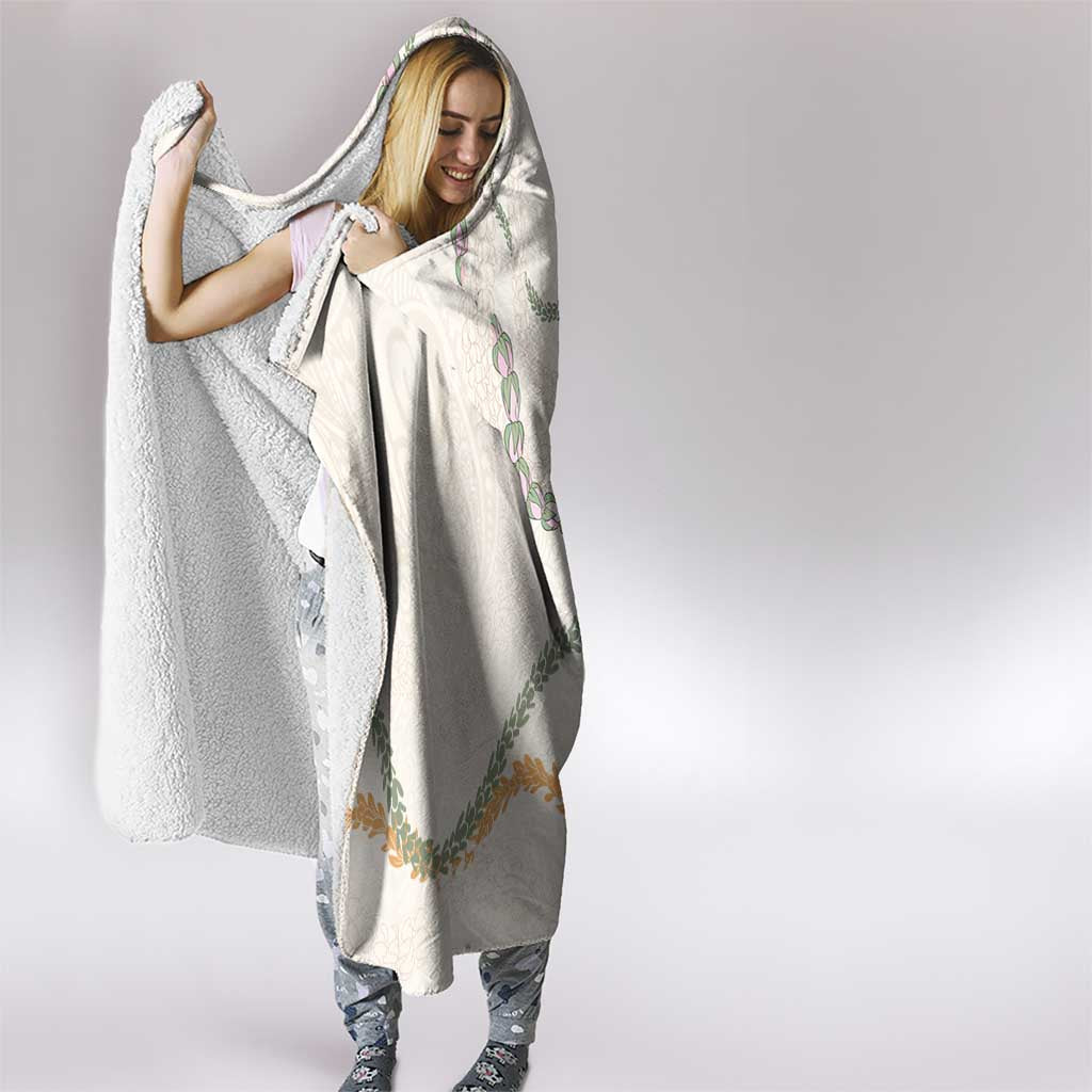 Aloha Lei Mikioi Hooded Blanket Beige Polynesian Tribal Tatau Pattern
