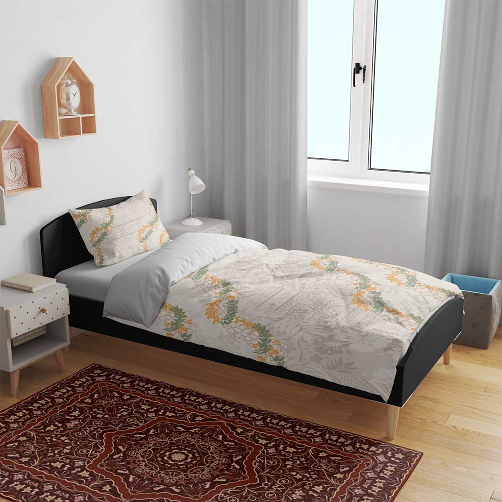 Aloha Pakalana and Puakenikeni Lei Bedding Set Beige Hawaiian Pattern