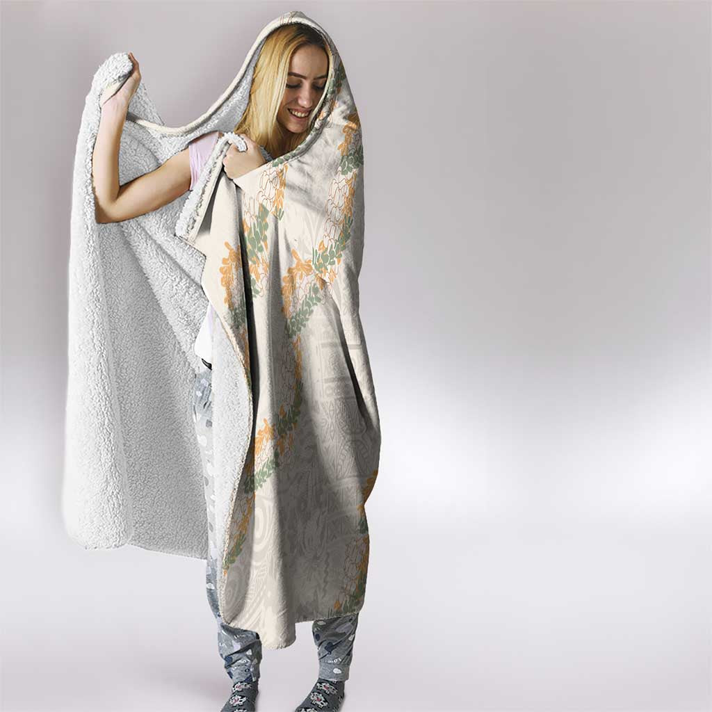 Aloha Pakalana and Puakenikeni Lei Hooded Blanket Beige Hawaiian Pattern
