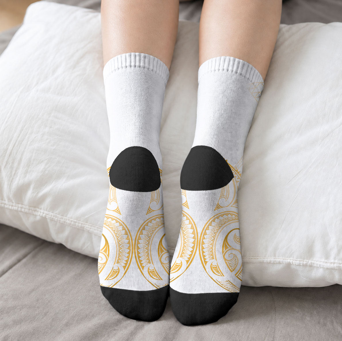 Maori Rugby Custom Ngaru Mangopare Crew Socks Koura Niho Taniwha Motif LT9 - Polynesian Pride