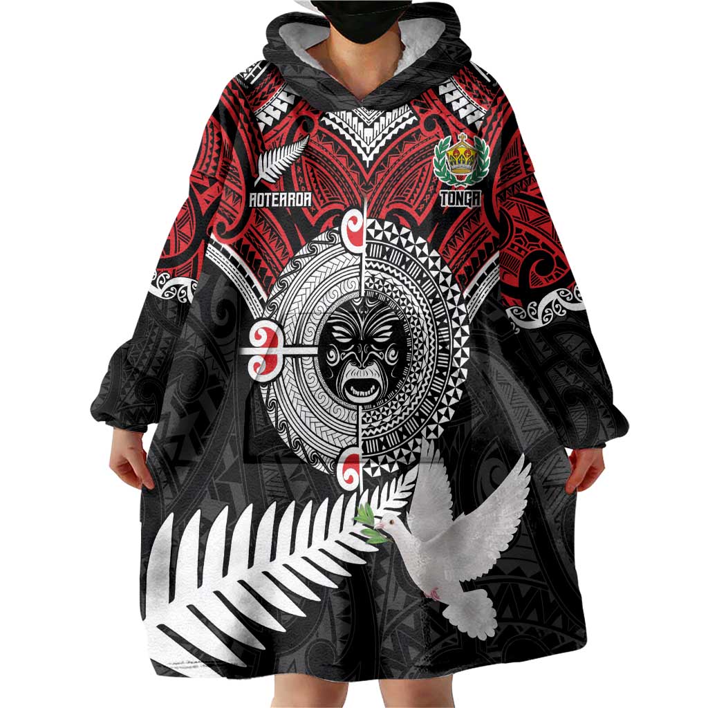 Aotearoa and Tonga Mo Te Tiriti Wearable Blanket Hoodie New Zealand Honour The Treaty Ake!Ake!Ake! LT9 - Polynesian Pride