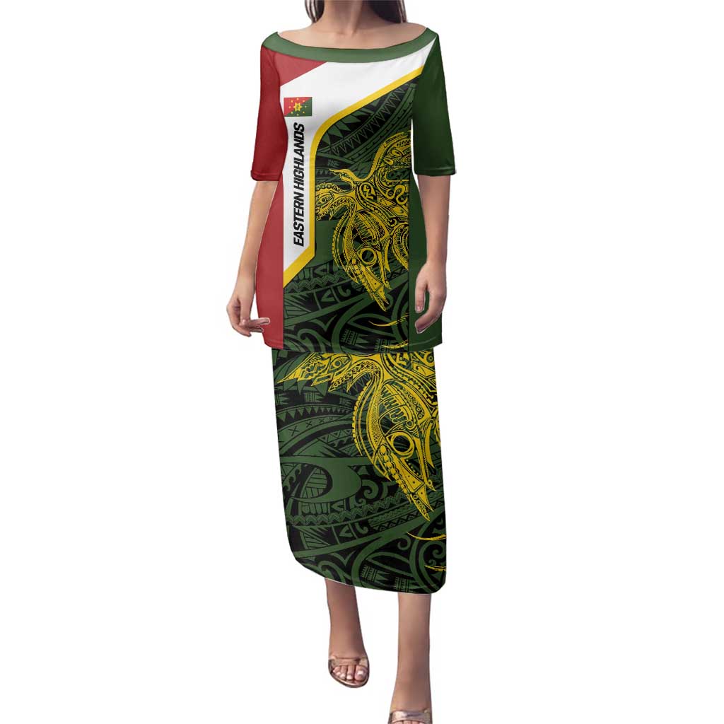 Personalised PNG Eastern Highlands Family Matching Puletasi and Hawaiian Shirt Bird of Paradise Tattoo Flag Motif LT9 Mom's Dress Green - Polynesian Pride