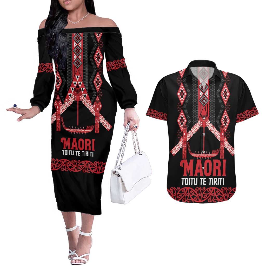 Toitu Te Tiriti Waitangi Couples Matching Off The Shoulder Long Sleeve Dress and Hawaiian Shirt Black Wharenui House LT9 Black - Polynesian Pride