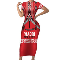 Toitu Te Tiriti Waitangi Short Sleeve Bodycon Dress Red Wharenui House - Polynesian Pride