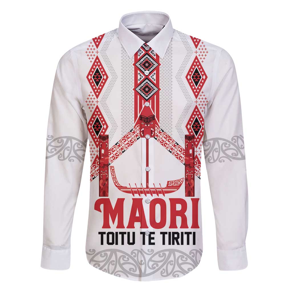 Toitu Te Tiriti Waitangi Family Matching Off Shoulder Maxi Dress and Hawaiian Shirt White Wharenui House LT9 Dad's Shirt - Long Sleeve white - Polynesian Pride