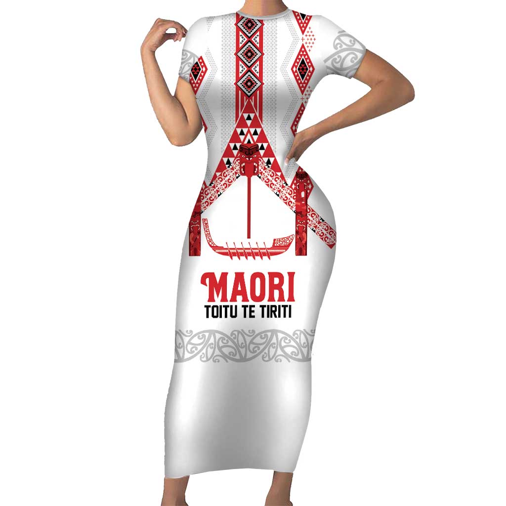 Toitu Te Tiriti Waitangi Short Sleeve Bodycon Dress White Wharenui House - Polynesian Pride