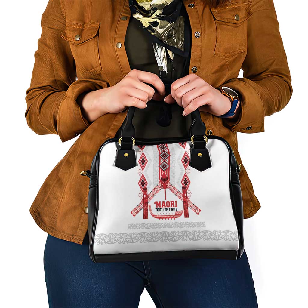 Toitu Te Tiriti Waitangi Shoulder Handbag White Wharenui House - Polynesian Pride