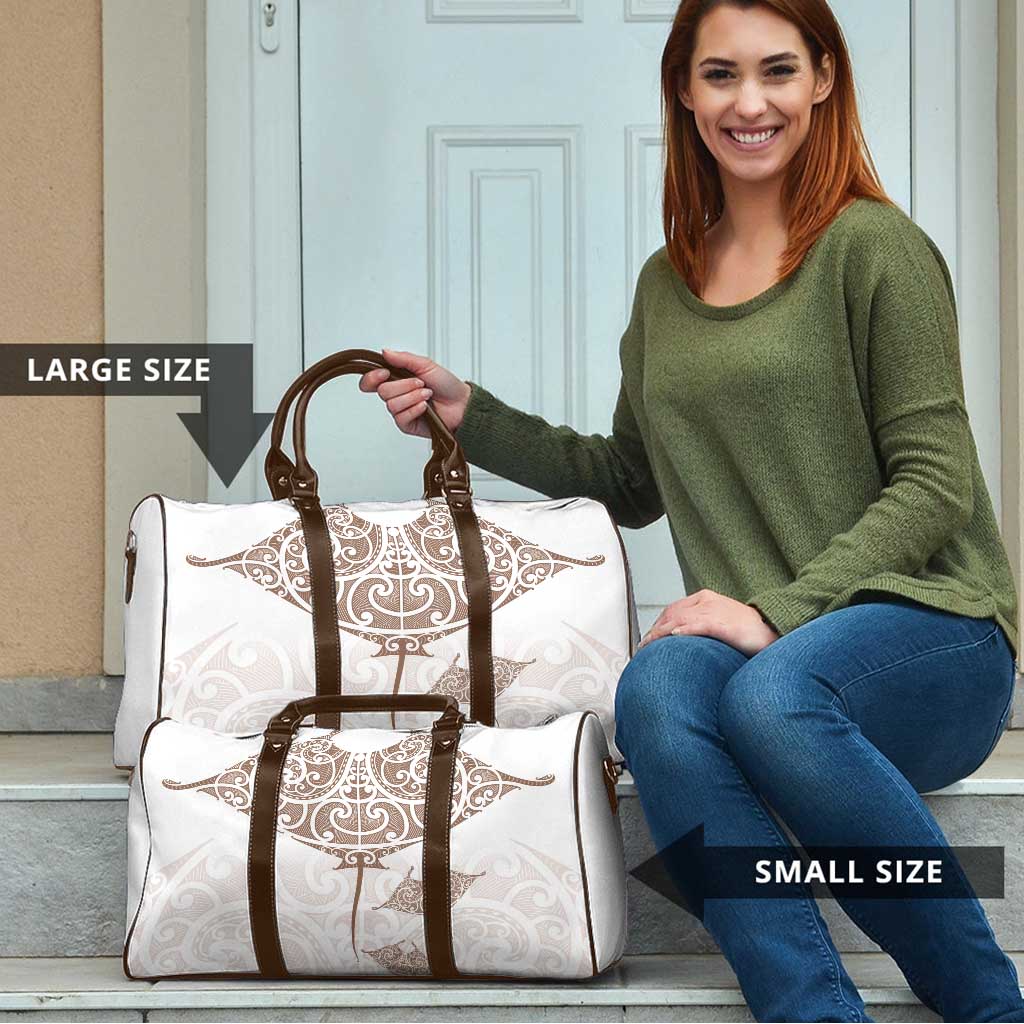 New Zealand Manta Ray Tattoo Travel Bag Aotearoa Maori Haehae Beige - Polynesian Pride