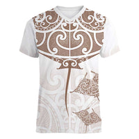 New Zealand Manta Ray Tattoo Women V-Neck T-Shirt Aotearoa Maori Haehae Beige LT14 Female White - Polynesian Pride
