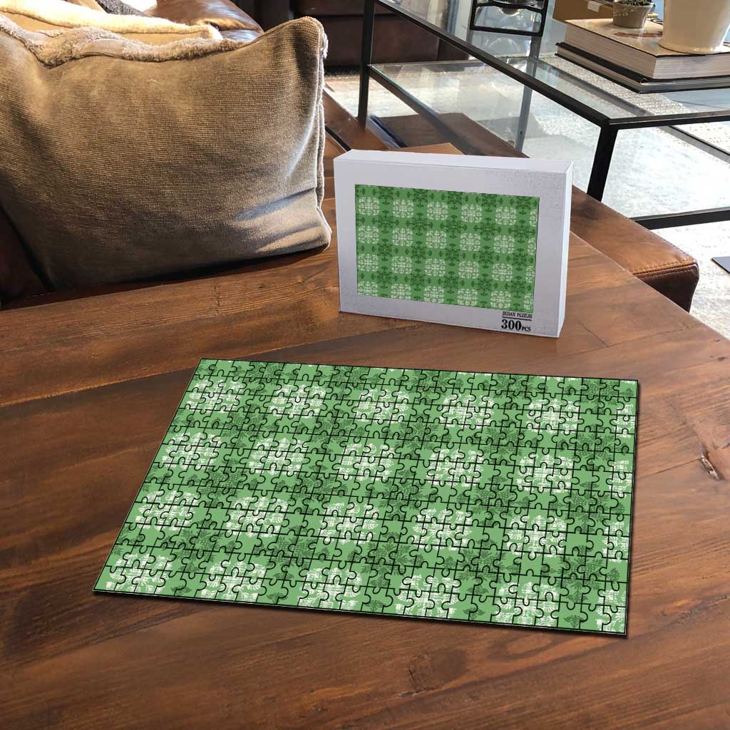 Green Hawaiian Quilt Puzzle Hawaii Pineapple Monstera Palaka Motifs - Polynesian Pride