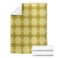 Yellow Hawaiian Quilt Blanket Hawaii Pineapple Monstera Palaka Motifs - Polynesian Pride