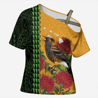 Personalized Hawaii Akohekohe Ohia Lehua Cross Shoulder Shirt Crested Honeycreeper Kakau Hawaiian Pattern LT14 Female Orange - Polynesian Pride