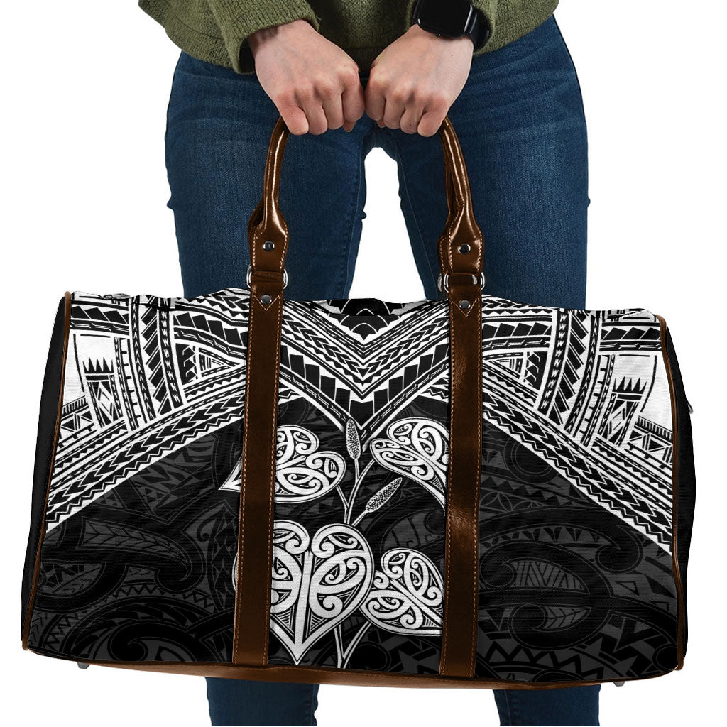 Black New Zealand Kawakawa Maori Ngaru Travel Bag