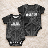Maori Language Week Personalised Baby Onesie Kia Mau Ki To Ukaipo Grey Color LT14 - Polynesian Pride