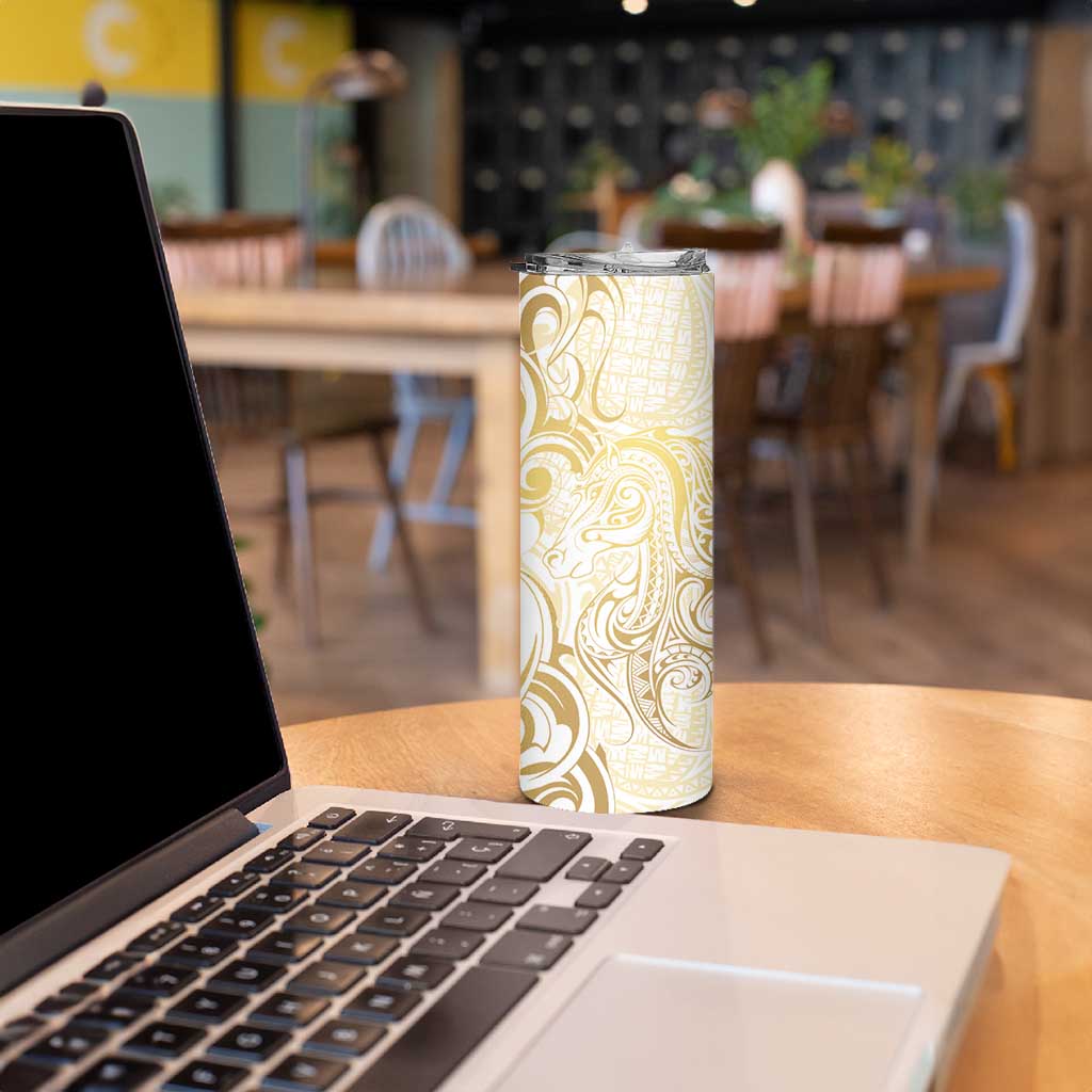 Gold And White Aoteara Horse Racing Skinny Tumbler NZ Maori Pattern