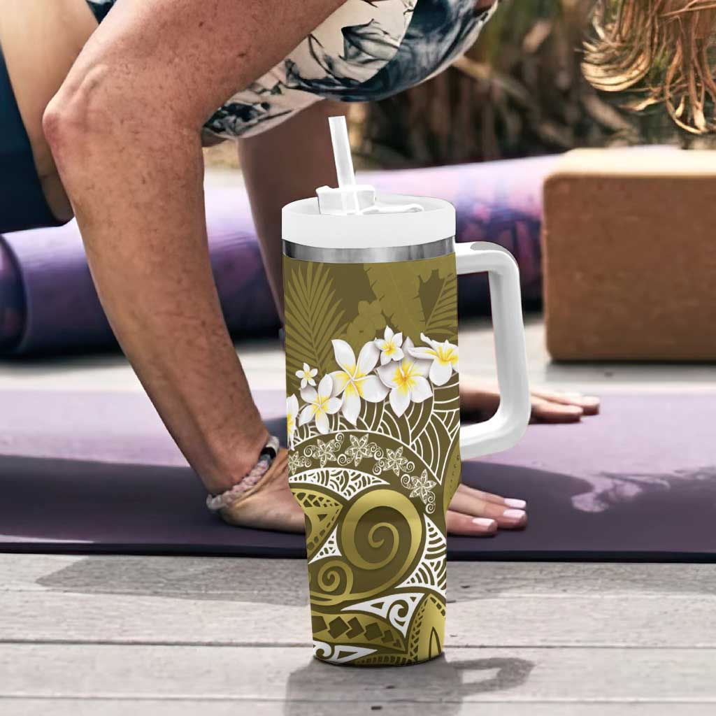 Gold Polynesian Tribal Frangipani Tropical Vibe Tumbler With Handle