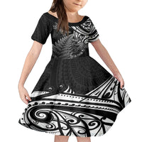 New Zealand Lizard Family Matching Summer Maxi Dress and Hawaiian Shirt Silver Fern Aotearoa Maori LT14 Daughter's Dress Black - Polynesian Pride