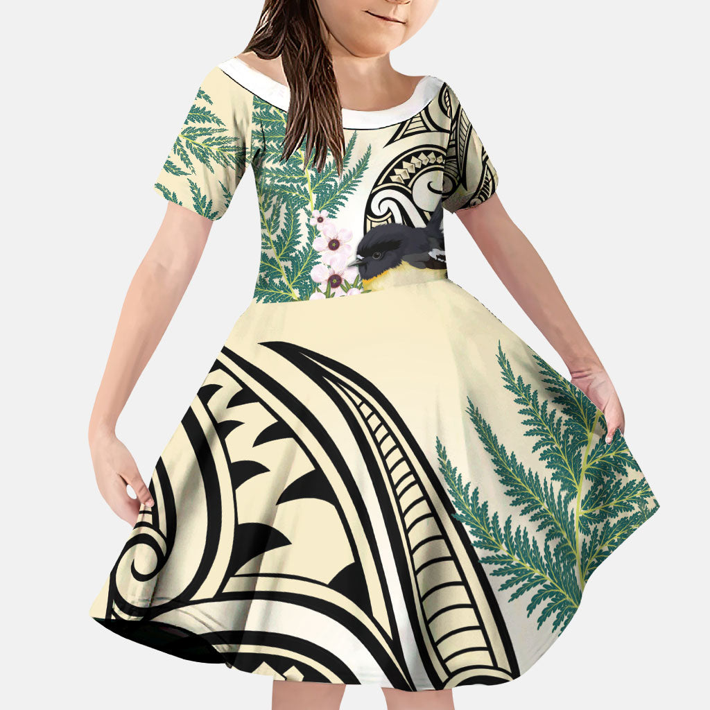 Endemic Tomtit New Zealand Family Matching Off Shoulder Maxi Dress and Hawaiian Shirt Miromiro Manuka Silver Fern Maori Pattern LT14 Daughter's Dress Cream - Polynesian Pride