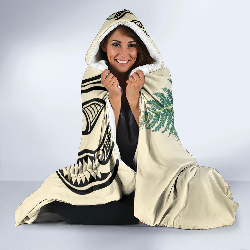Endemic Tomtit New Zealand Hooded Blanket Miromiro Manuka Silver Fern Maori Pattern