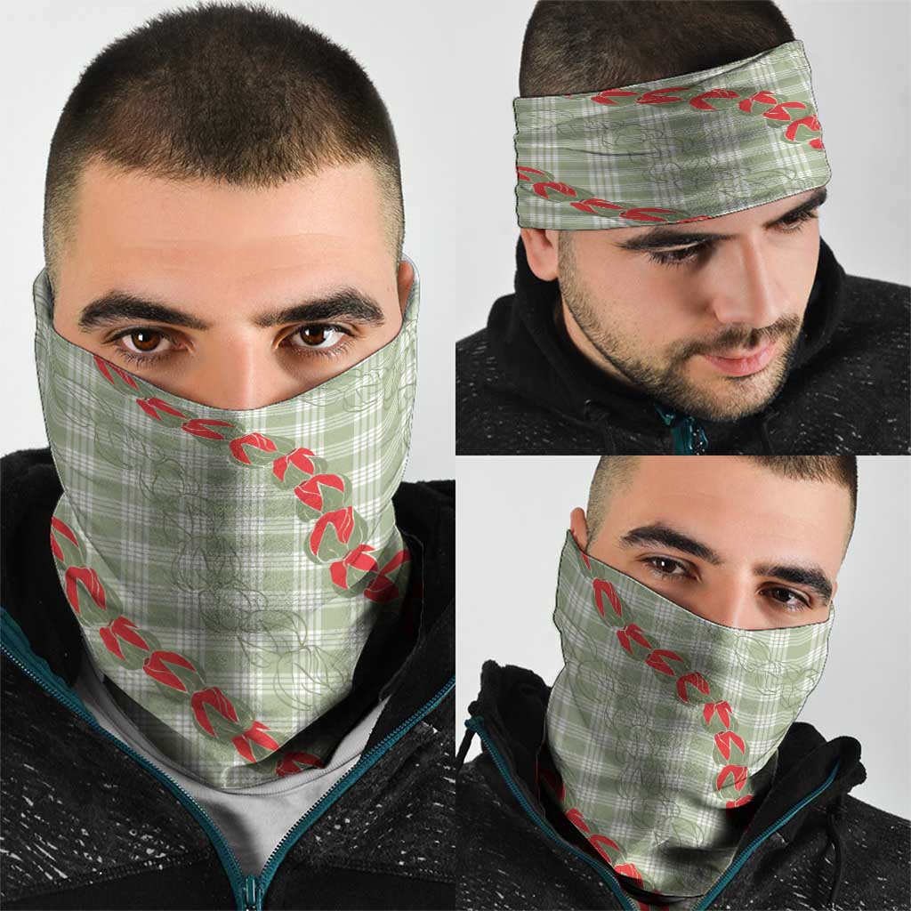 Omaomao Aloha Hawaii Neck Gaiter Rosebud Lei With Palaka Motif - Polynesian Pride
