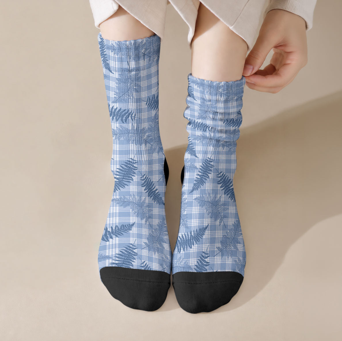 Blue Palaka Hawaii Palapalai Crew Socks Hawaiian Fern LT14 Crew Socks Blue - Polynesian Pride