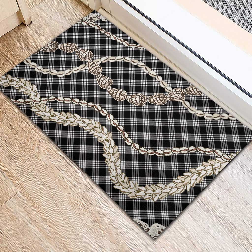 Black Aloha Hawaii Shell Lei Rubber Doormat Palaka Hebrew Cone Honey Cowrie Elegant Curves - Polynesian Pride