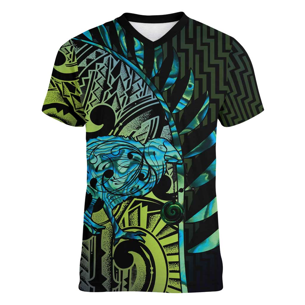 Southland Takehe Pounama Women V-Neck T-Shirt Aotearoa Poutama Paua Shell Fern