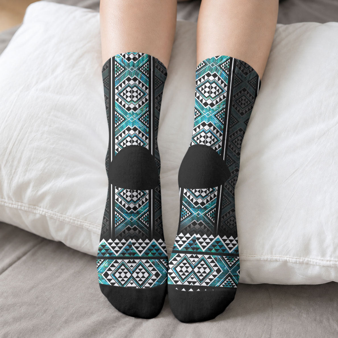 Paua Shell Taniko Pattern Aotearoa Crew Socks Niho Taniwha Mix Poutama LT14 - Polynesian Pride