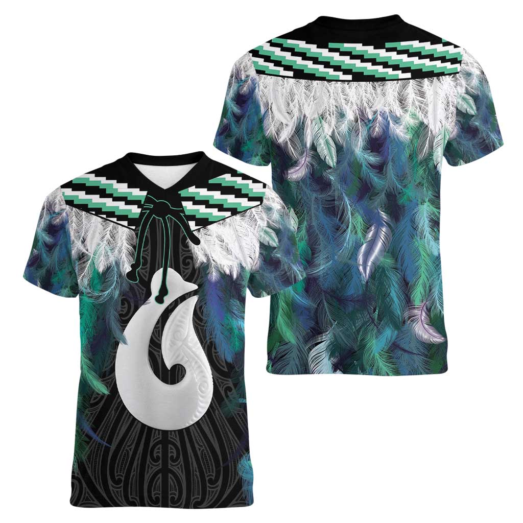 Aotearoa Korowai Motif Women V-Neck T-Shirt Hei Matau Poutama Maori Pattern