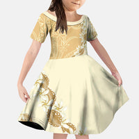 Heiva i Tahiti Family Matching Off Shoulder Short Dress and Hawaiian Shirt Tahitian Tiare Maori Cowrie Lei Brown LT14 Daughter's Dress Brown - Polynesian Pride