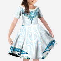New Zealand Manta Ray Tattoo Family Matching Off Shoulder Maxi Dress and Hawaiian Shirt Aotearoa Maori Haehae Paua Shell LT14 Daughter's Dress White - Polynesian Pride