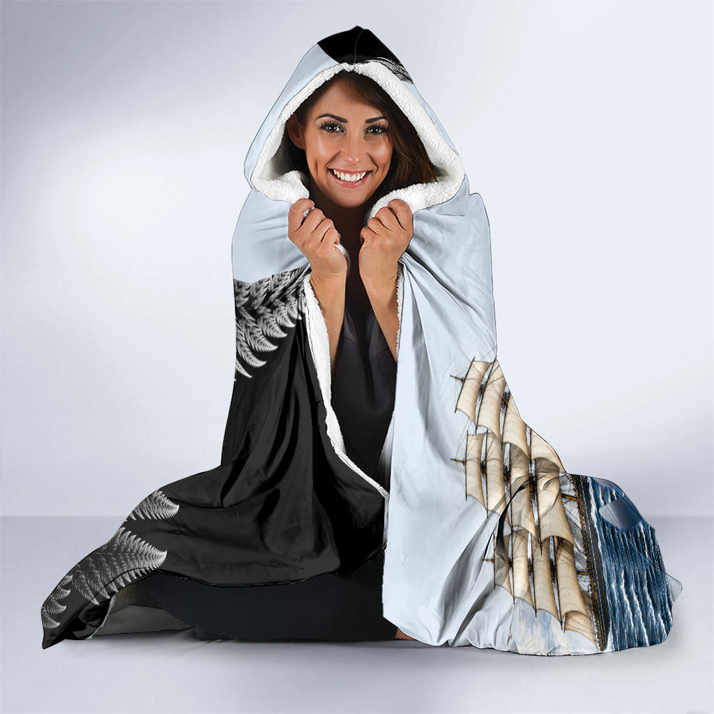 Personalised New Zealand Pakeha Hooded Blanket Kiwi Silver Fern and Sailing Ship Compass LT14 - Polynesian Pride