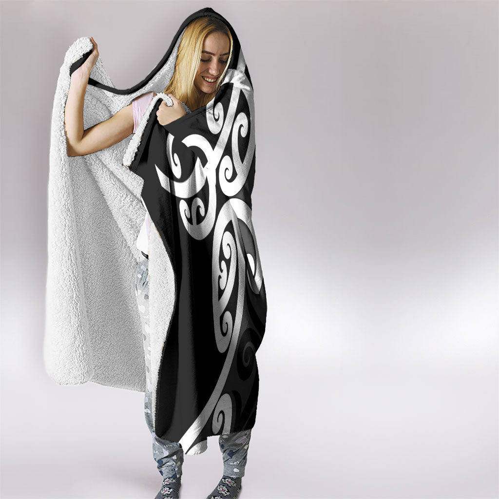 Lil Pakeha Lil Maori New Zealand Hooded Blanket Kiwi Proud Mangopare Pattern LT14 - Polynesian Pride