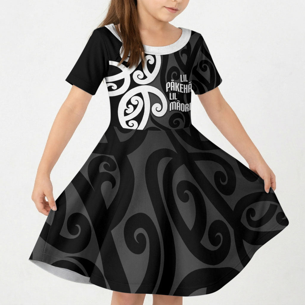 Lil Pakeha Lil Maori New Zealand Kid Short Sleeve Dress Kiwi Proud Mangopare Pattern LT14 KID Black - Polynesian Pride