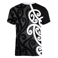 Lil Pakeha Lil Maori New Zealand Women V-Neck T-Shirt Kiwi Proud Mangopare Pattern LT14 - Polynesian Pride