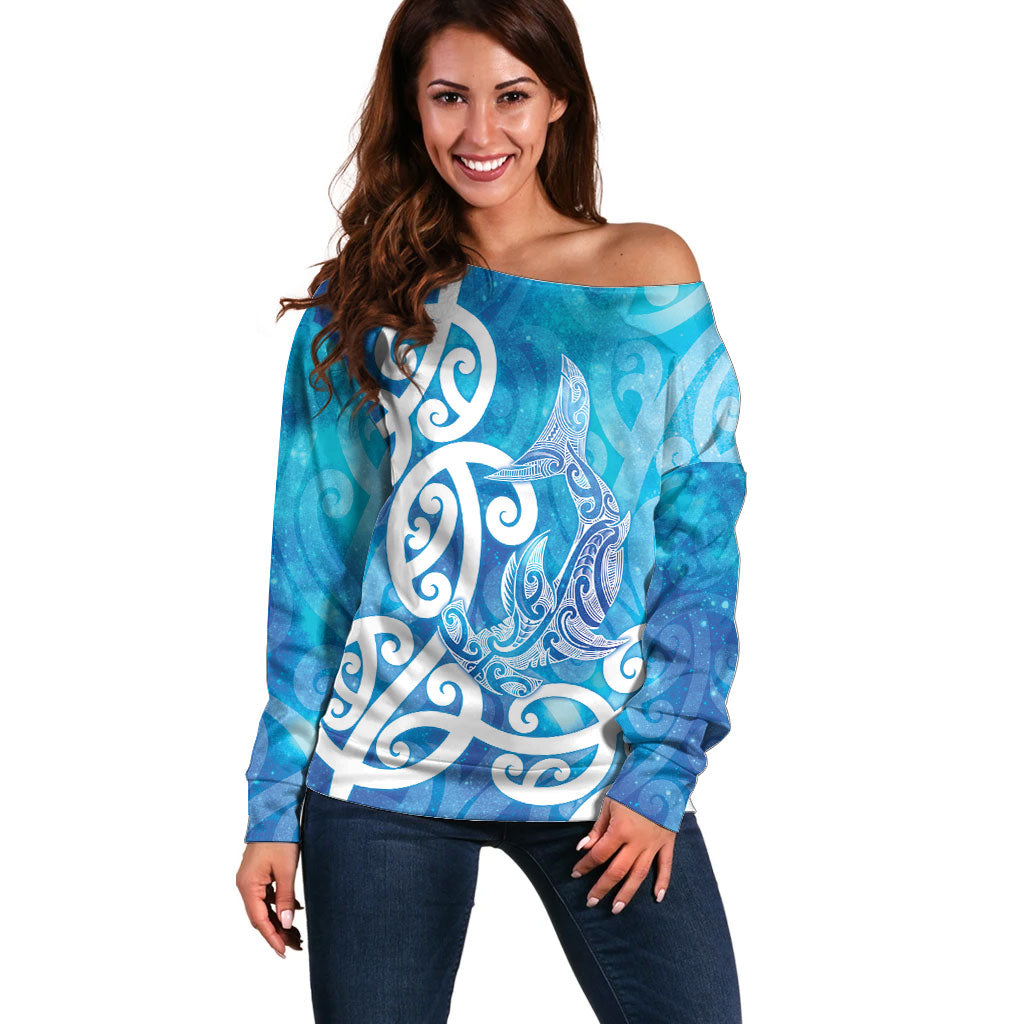 Hammerhead Shark Tattoo New Zealand Off Shoulder Sweater Maori Galaxy Mangopare Pattern LT14 Women Turquoise - Polynesian Pride