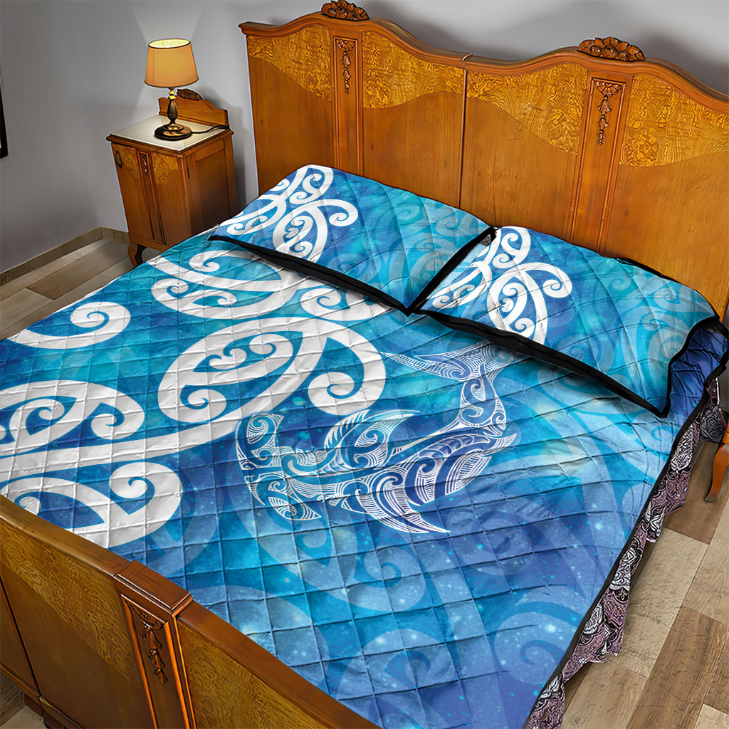 Hammerhead Shark Tattoo New Zealand Quilt Bed Set Maori Galaxy Mangopare Pattern LT14 - Polynesian Pride