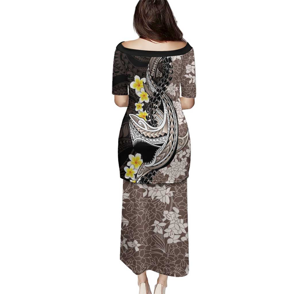 Brown and Black Hawaii Shark Tattoo Family Matching Puletasi and Hawaiian Shirt Puakenikeni Lei Plumeria Polynesian Pattern - Polynesian Pride