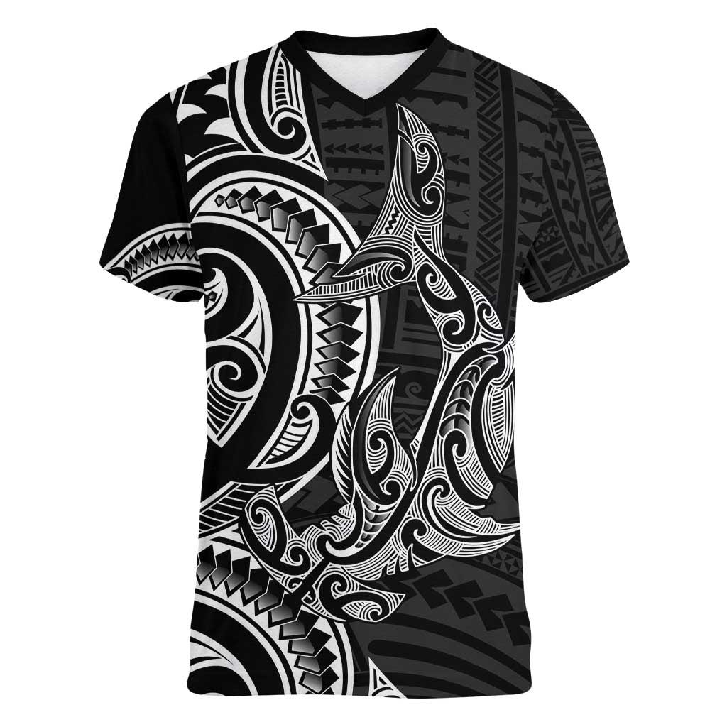 New Zealand Hammerhead Shark Women V-Neck T-Shirt Maori Haehae Mangopare Black LT14 Female Black - Polynesian Pride