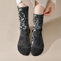 White Ribbon Day New Zealand Crew Socks Aotearoa Maori Pattern LT14 Crew Socks Black - Polynesian Pride
