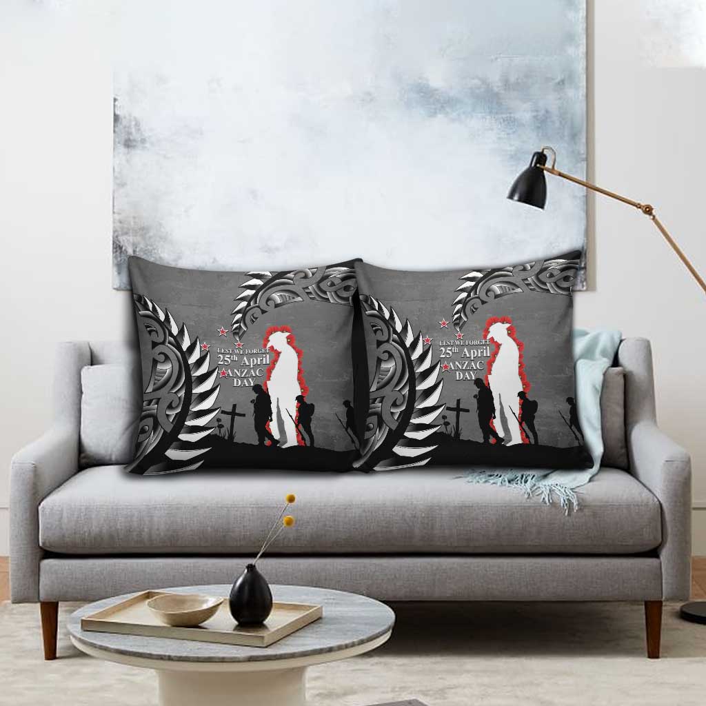 New Zealand ANZAC Day Pillow Cover 25th April Silver Fern With Poppy - Polynesian Pride